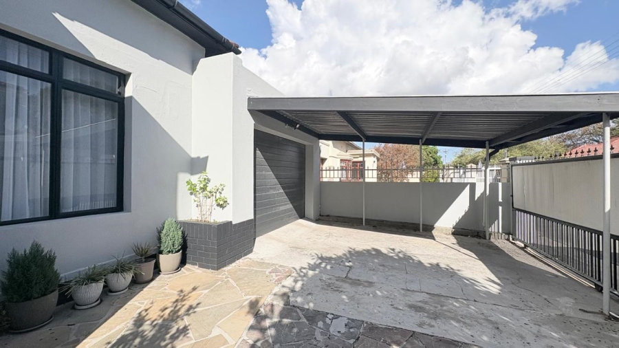 To Let 3 Bedroom Property for Rent in Claremont Western Cape